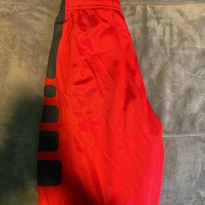 Nike Elite shorts (red)